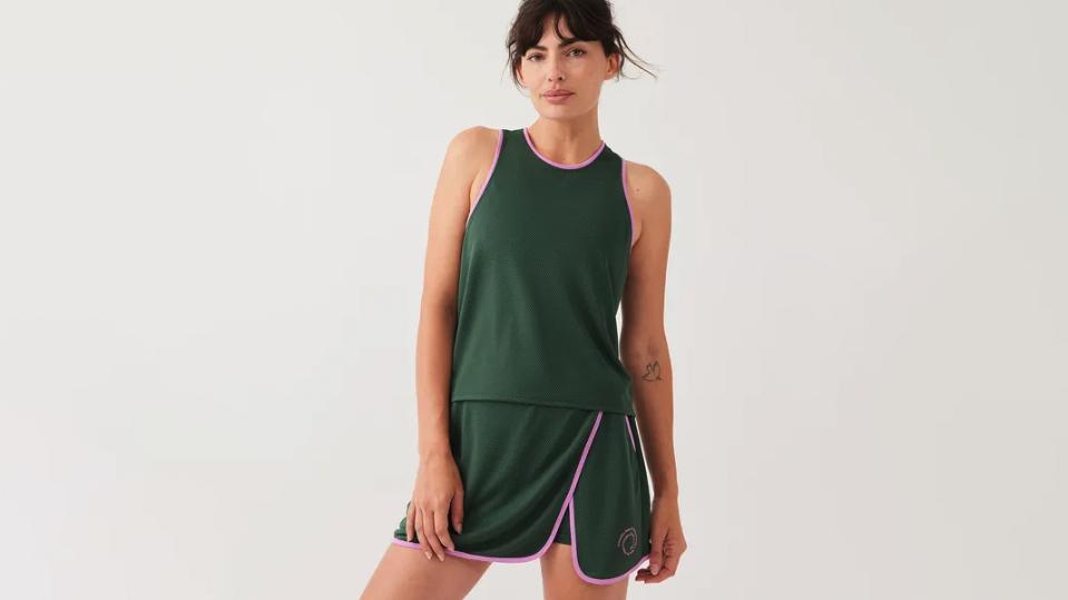 Green mesh tank